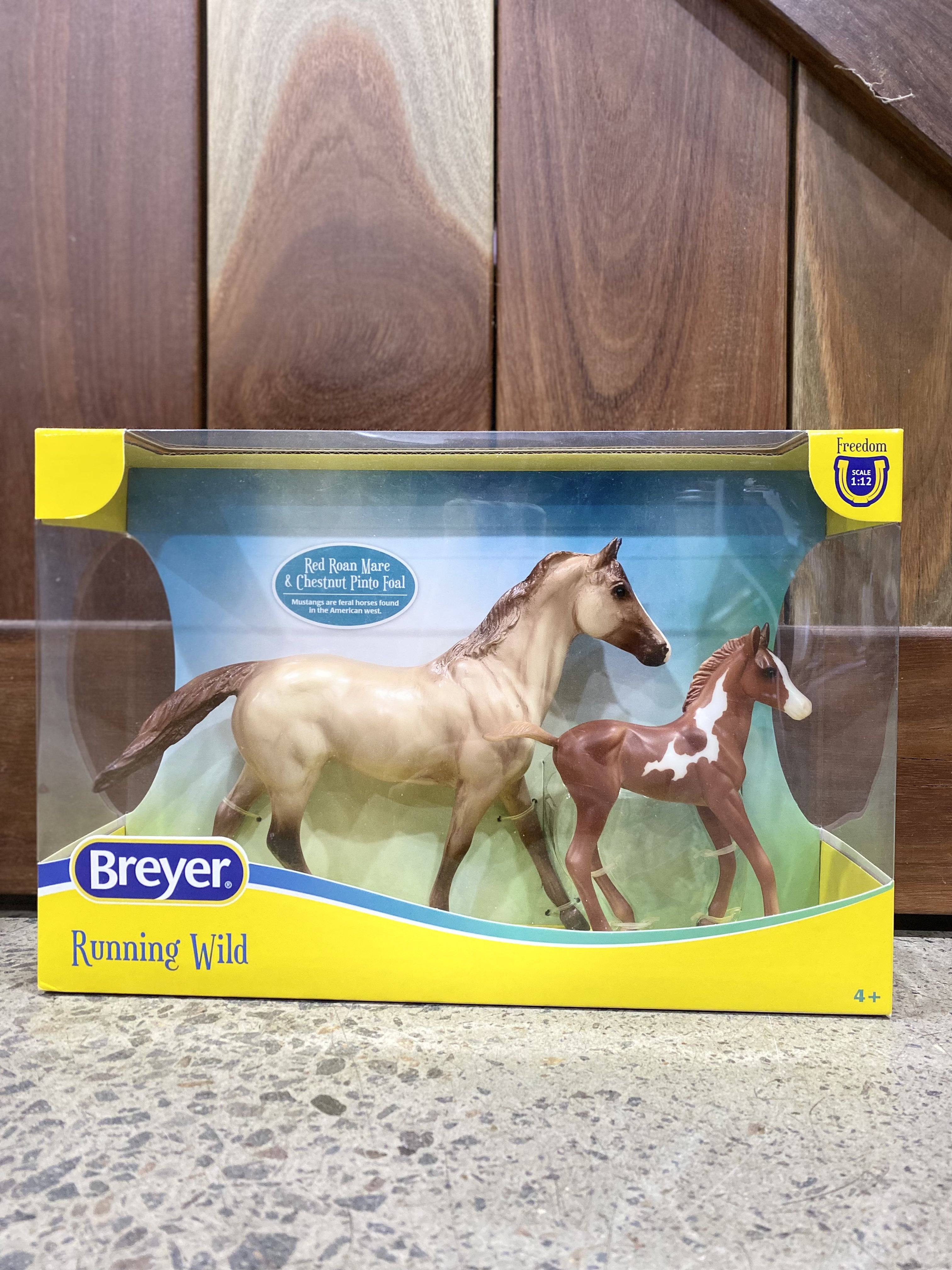 Breyer Running Wild Stallion and Foal